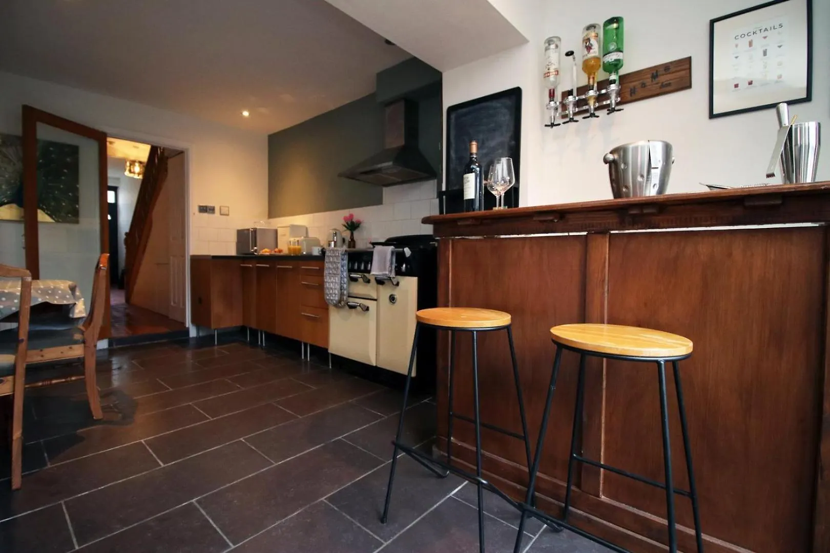 Parking | 2Br | Luxurious Hotel Cardiff United Kingdom