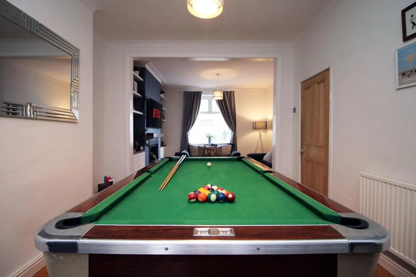 Parking | 2Br | Luxurious Hotel Cardiff