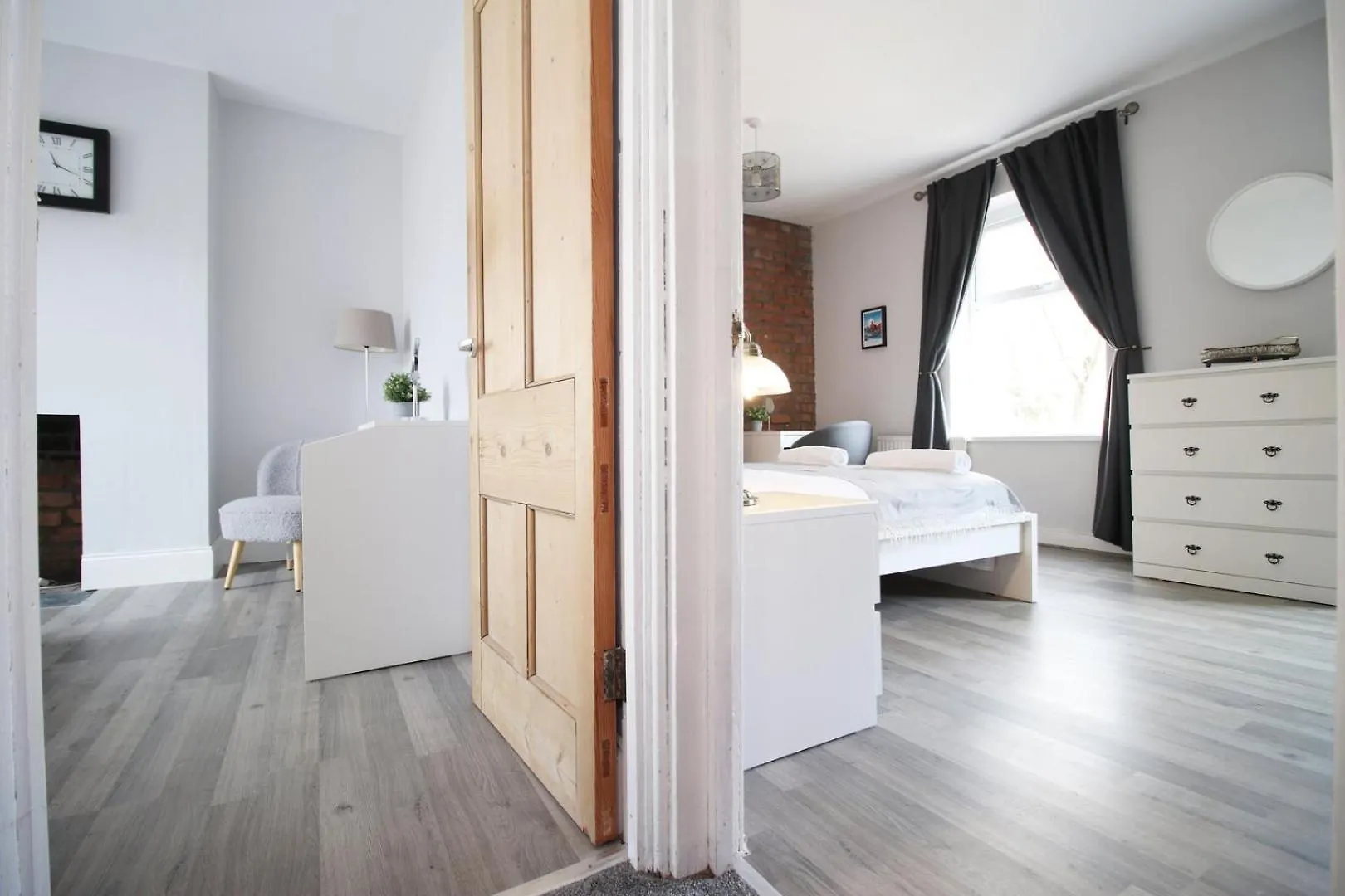 Parking | 2Br | Luxurious Hotel Cardiff 0*,